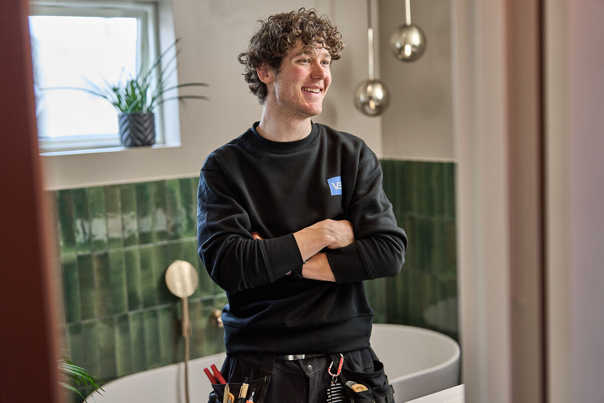 VB-rørlegger på et nyoppusset bad